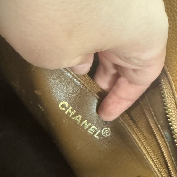 AUTHENTIC Chanel Caviar Leather Medallion Tote - Picture 10 of 12